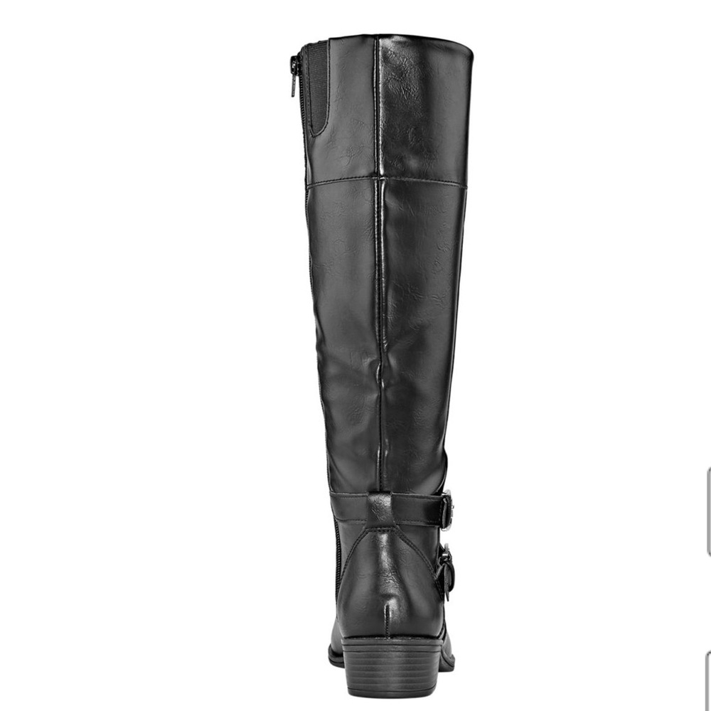boots - Picture 3 of 8